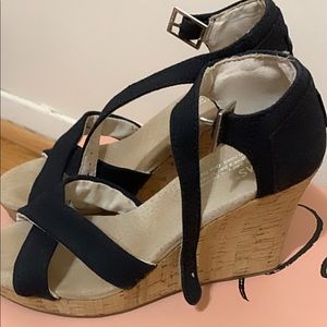 TOM’S sandals, dark blue, size 6.5.
